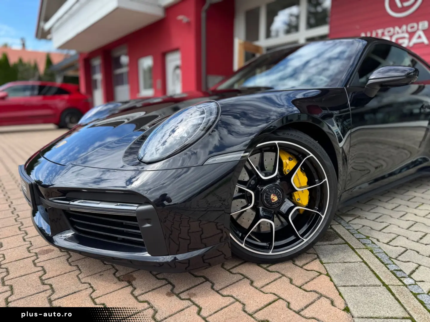 PORSCHE 992 Turbo S Coupé Carbondach Lift Burmeister 360