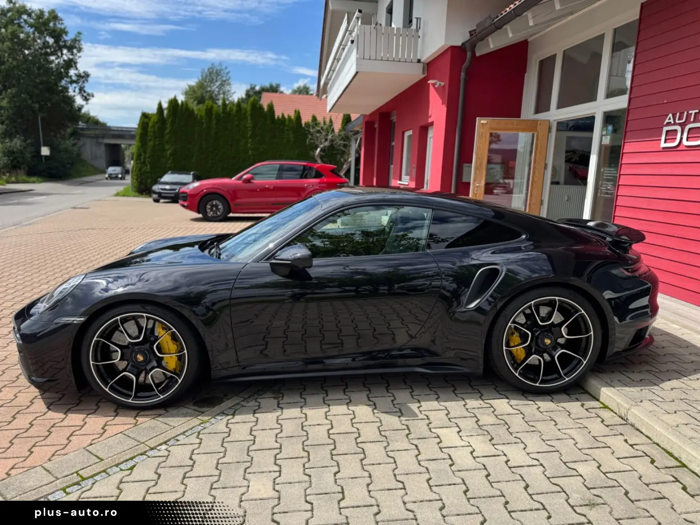 PORSCHE 992 Turbo S Coupé Carbondach Lift Burmeister 360