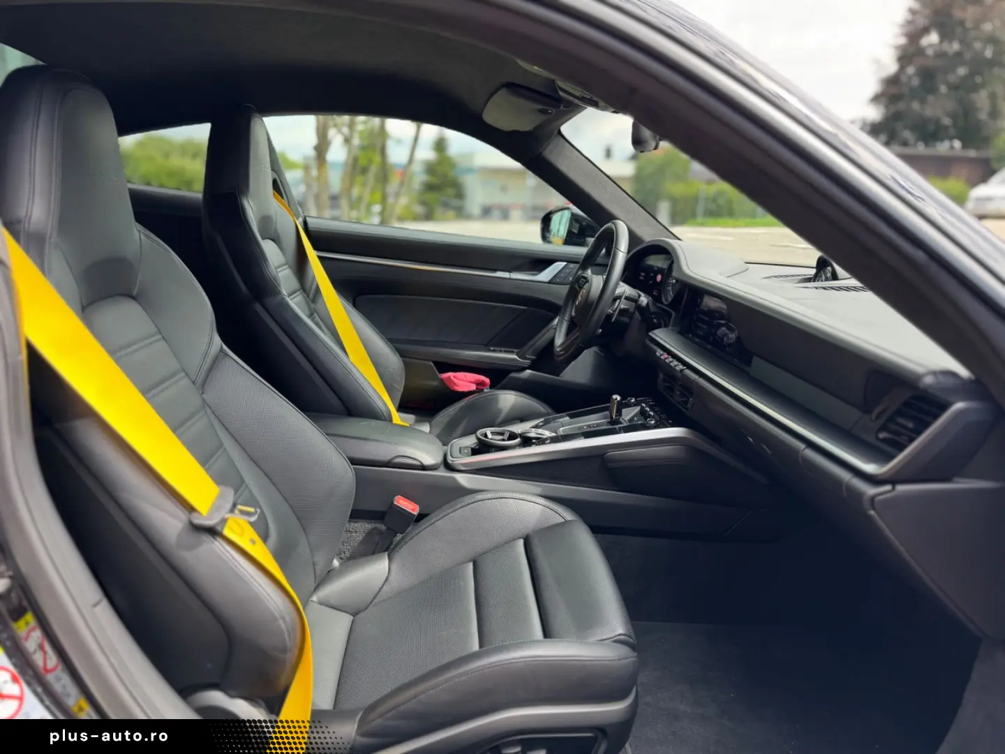 PORSCHE 992 Turbo S Coupé Carbondach Lift Burmeister 360