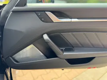 PORSCHE 992 Turbo S Coupé Carbondach Lift Burmeister 360