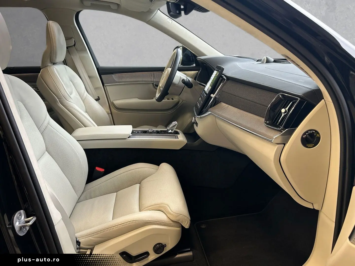 VOLVO XC90 Ultra Dark Recharge Plug-In Hybrid AWD T8 T