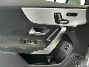 MERCEDES-BENZ A 35 AMG 4M Lim. Premium  Perform-Sitze Pano