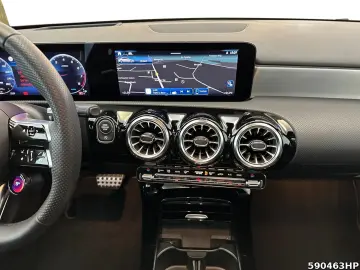 MERCEDES-BENZ A 35 AMG 4M Lim. Premium  Perform-Sitze Pano