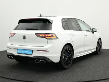 VW Golf VIII R 2.0 TSI 4Motion  IQ.LIGHT ACC 8-fach
