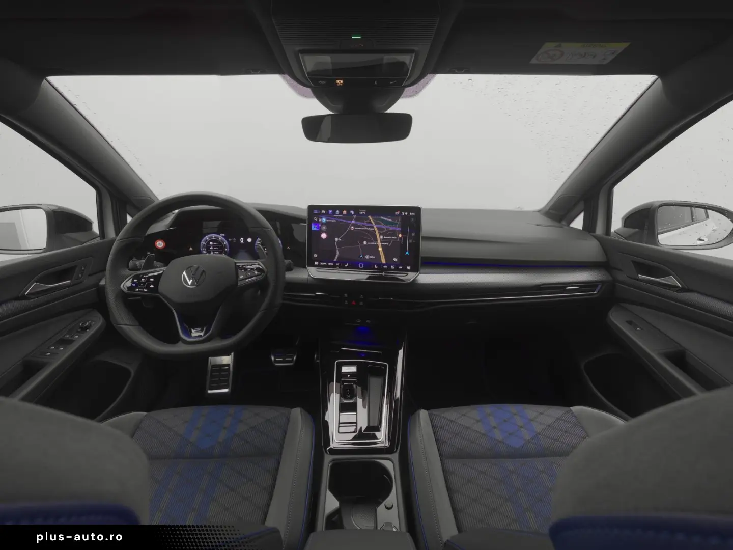 VW Golf VIII R 2.0 TSI 4Motion  IQ.LIGHT ACC 8-fach