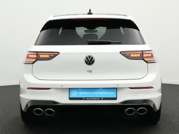 VW Golf VIII R 2.0 TSI 4Motion  IQ.LIGHT ACC 8-fach