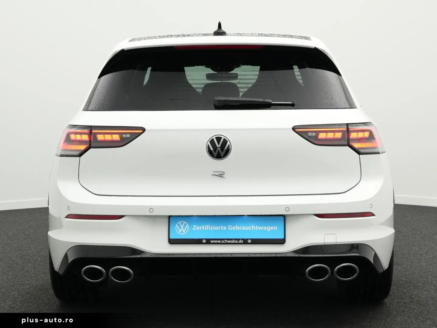 VW Golf VIII R 2.0 TSI 4Motion  IQ.LIGHT ACC 8-fach