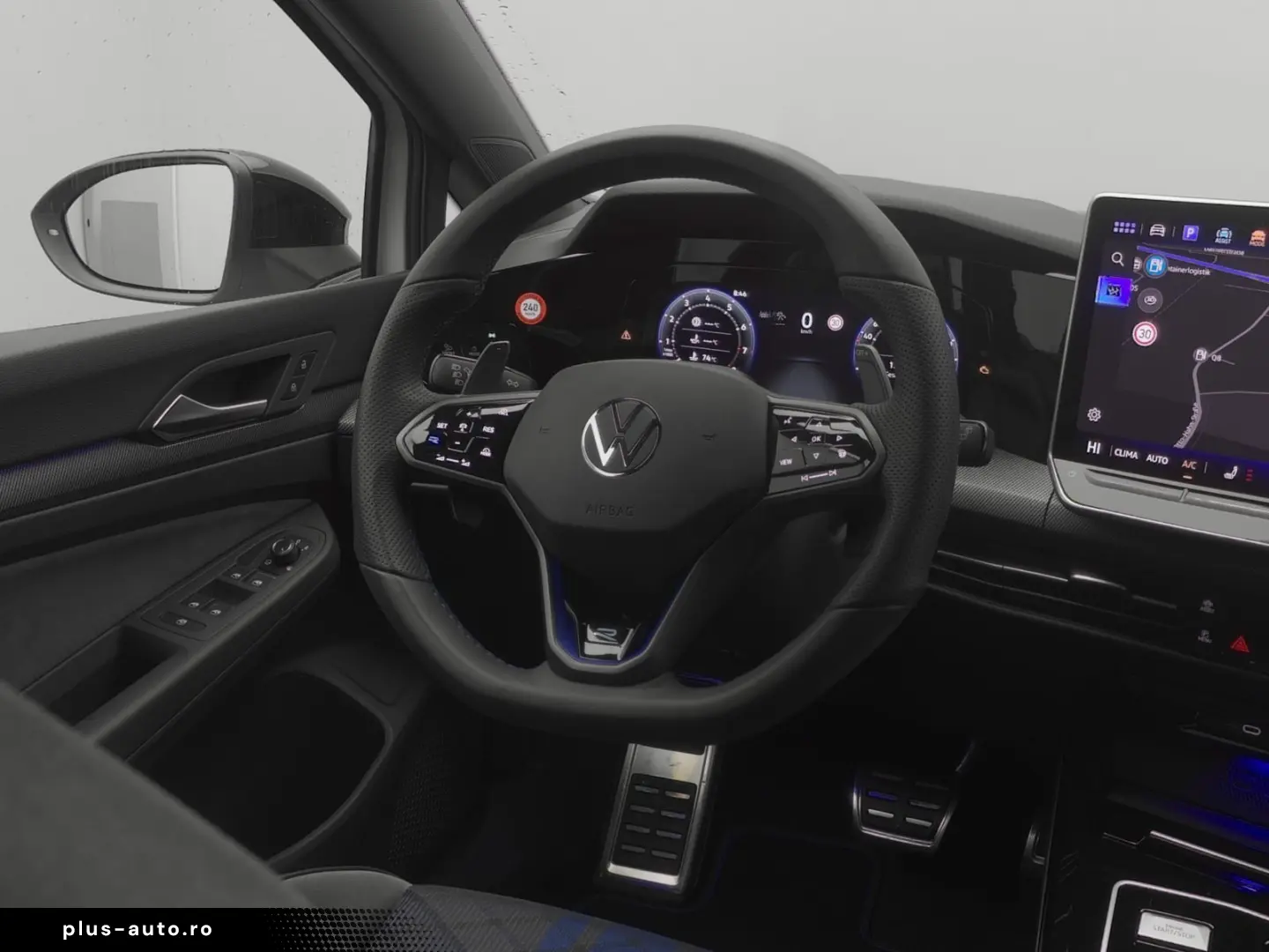 VW Golf VIII R 2.0 TSI 4Motion  IQ.LIGHT ACC 8-fach