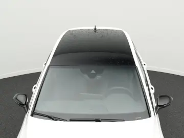 VW Golf VIII R 2.0 TSI 4Motion  IQ.LIGHT ACC 8-fach