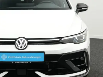 VW Golf VIII R 2.0 TSI 4Motion  IQ.LIGHT ACC 8-fach