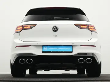 VW Golf VIII R 2.0 TSI 4Motion  IQ.LIGHT ACC 8-fach