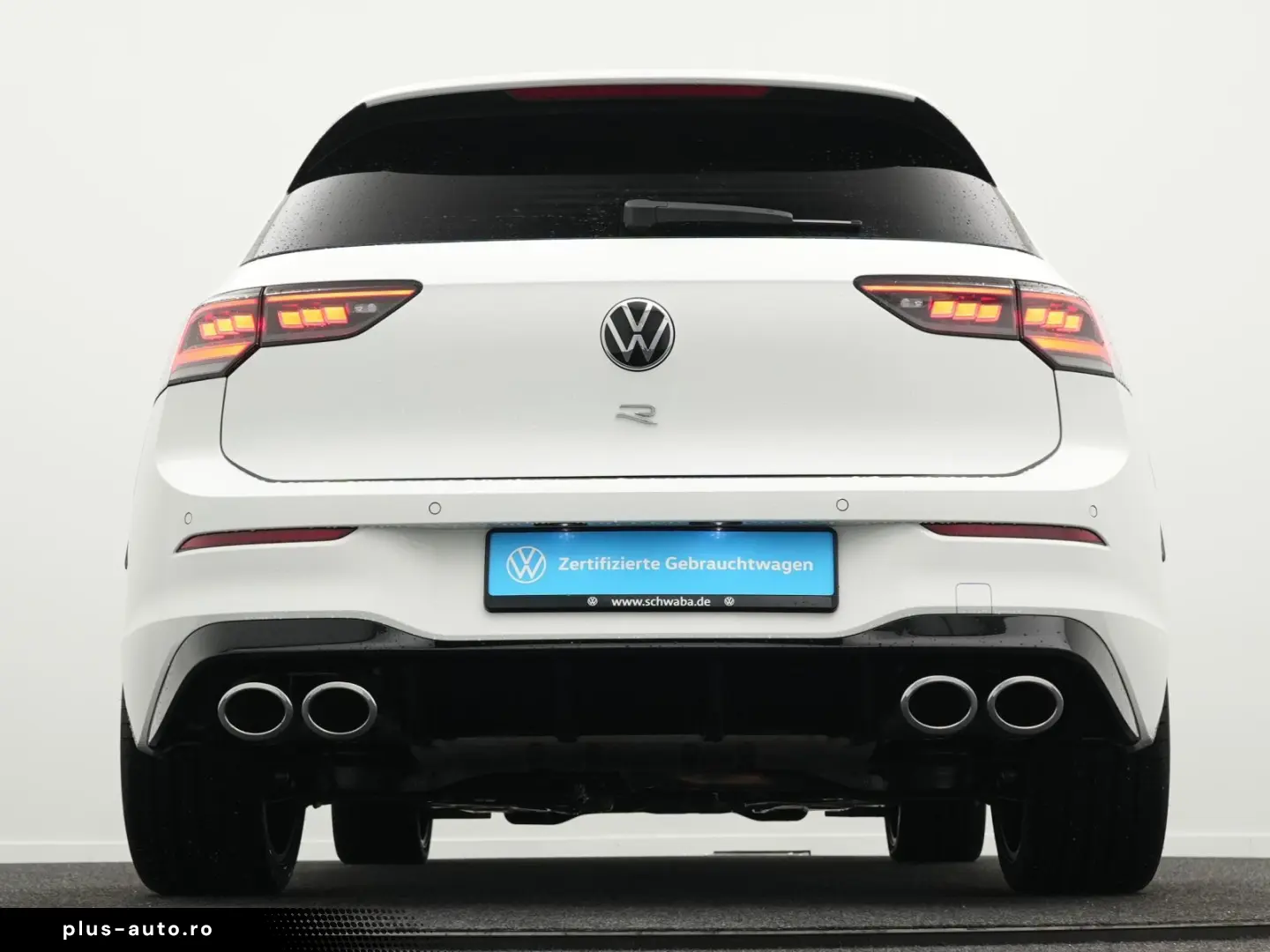 VW Golf VIII R 2.0 TSI 4Motion  IQ.LIGHT ACC 8-fach