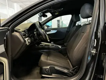 AUDI A4 Lim. 40 TDI quattro LED Black Style