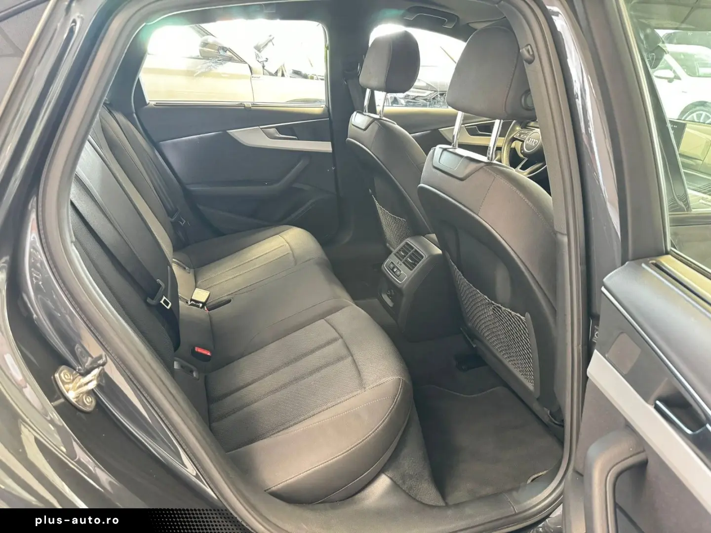 AUDI A4 Lim. 40 TDI quattro LED Black Style