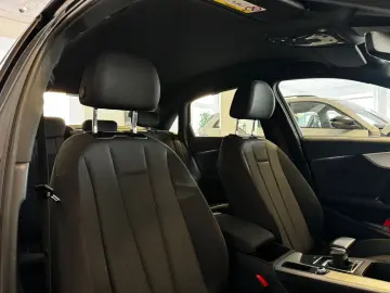 AUDI A4 Lim. 40 TDI quattro LED Black Style