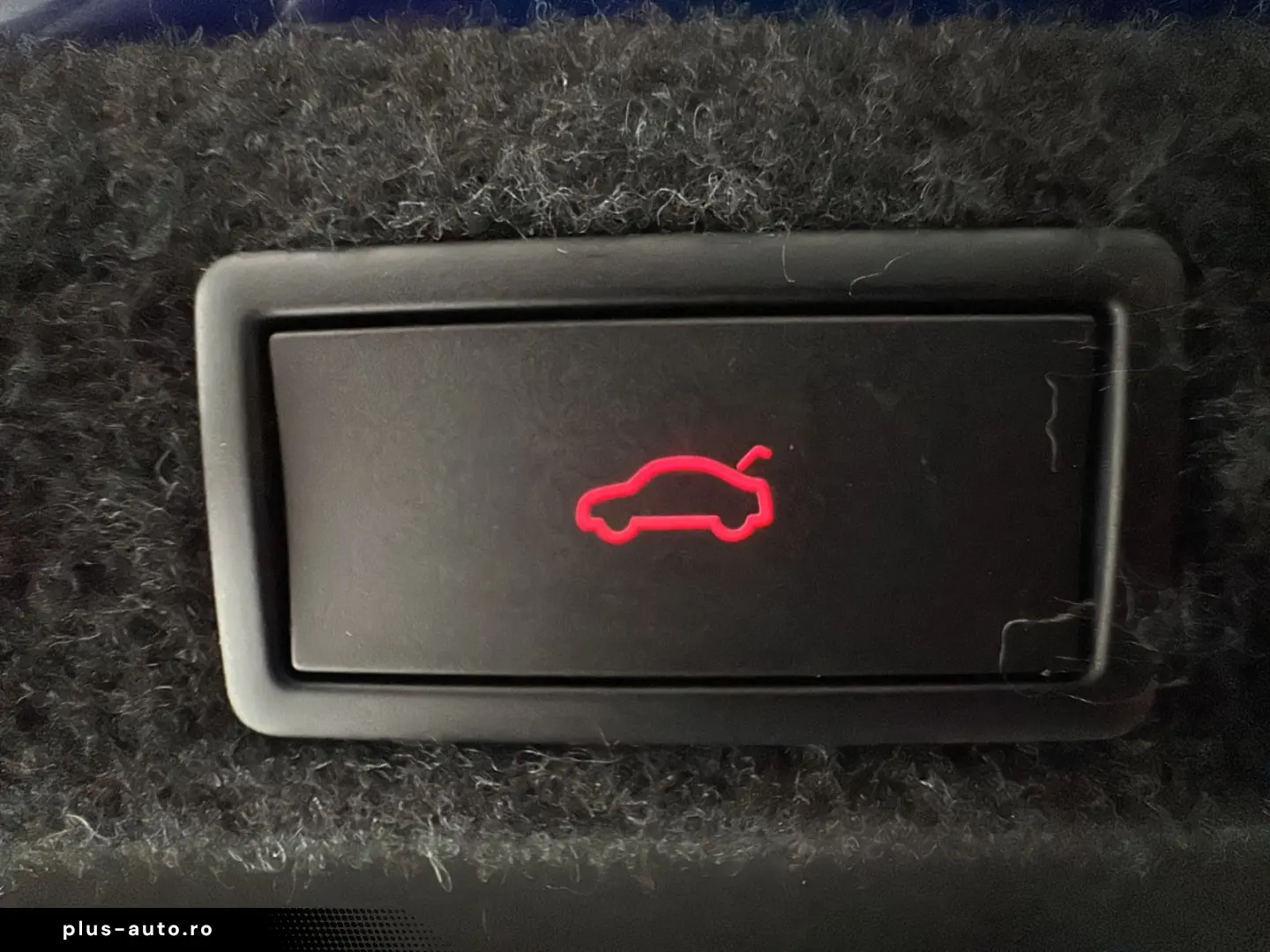 SKODA Octavia Lim. Sportline 4x4 LED StHz HuD ACC ViCO