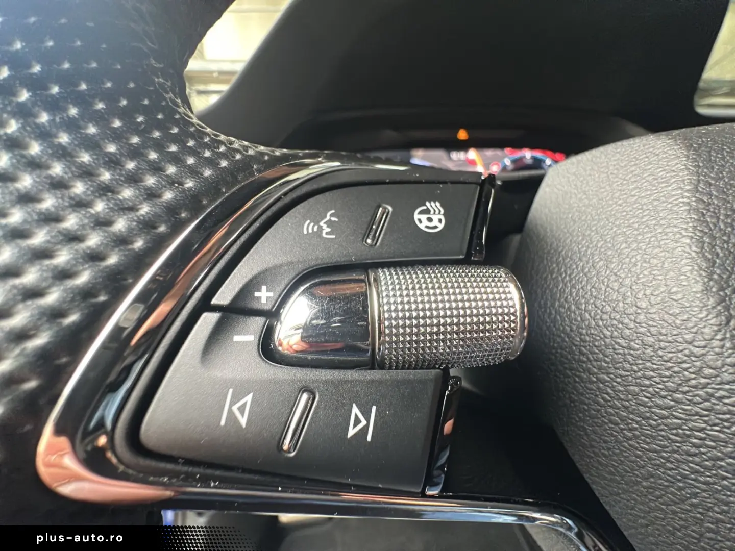 SKODA Octavia Lim. Sportline 4x4 LED StHz HuD ACC ViCO