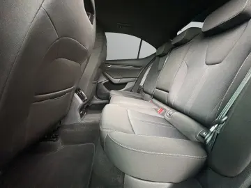 SKODA Octavia Lim. Sportline 4x4 LED StHz HuD ACC ViCO