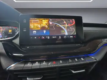 SKODA Octavia Lim. Sportline 4x4 LED StHz HuD ACC ViCO