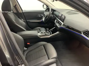 BMW 320 d xDrive Aut.Sport Line Navi Live Cockp.HIFI