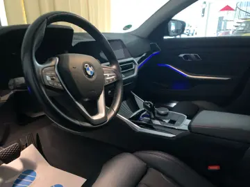 BMW 320 d xDrive Aut.Sport Line Navi Live Cockp.HIFI