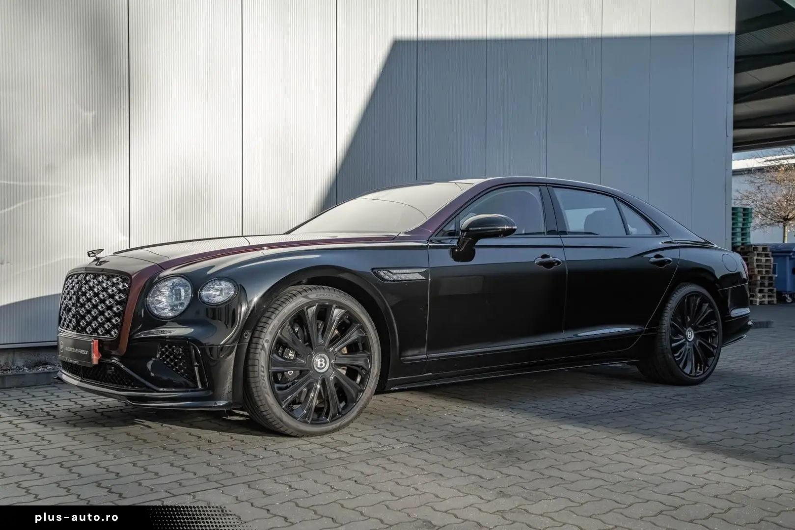 BENTLEY Flying Spur Mulliner   BESPOKE 2-Tone