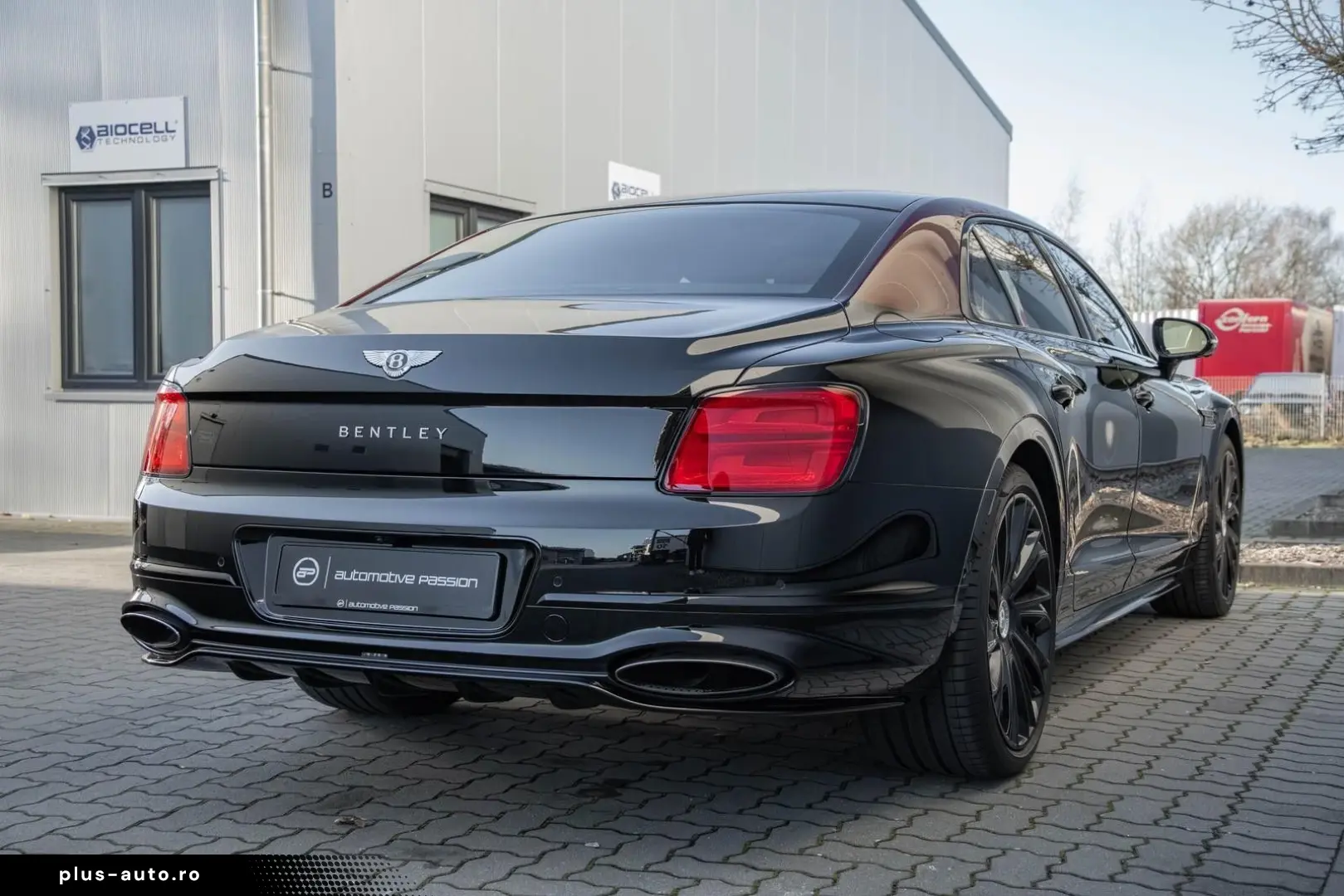 BENTLEY Flying Spur Mulliner   BESPOKE 2-Tone