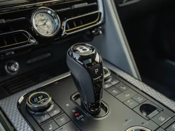 BENTLEY Flying Spur Mulliner   BESPOKE 2-Tone