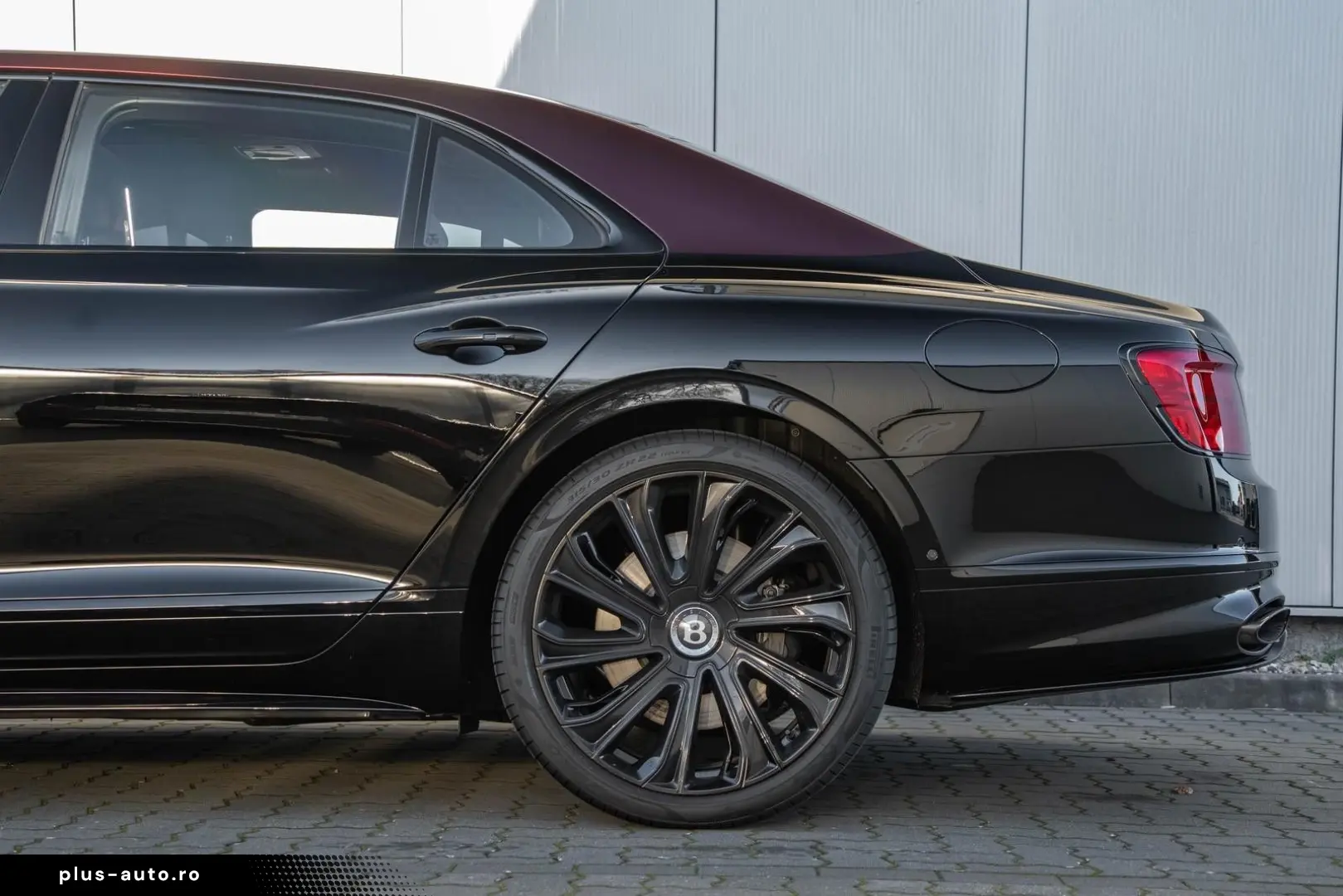 BENTLEY Flying Spur Mulliner   BESPOKE 2-Tone