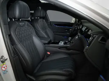 BENTLEY Flying Spur Azure V8