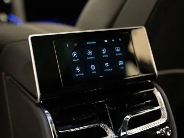 BENTLEY Flying Spur Azure V8