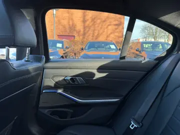 BMW M340i xD Msport Glass-Dach Head 360  Laserlicht