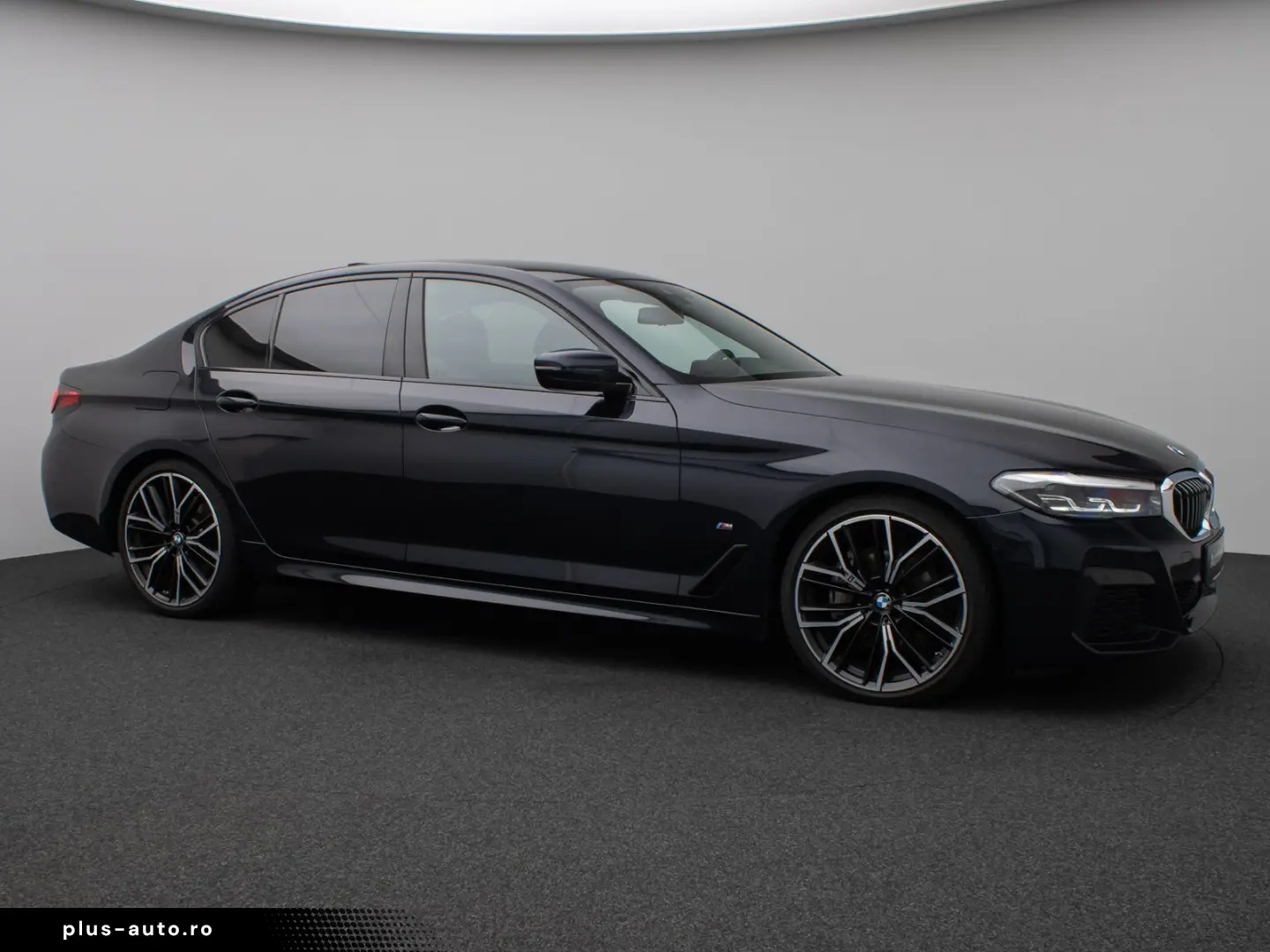 BMW 540d  xD M Sport Kamera HUD DAB H K Alarm 20