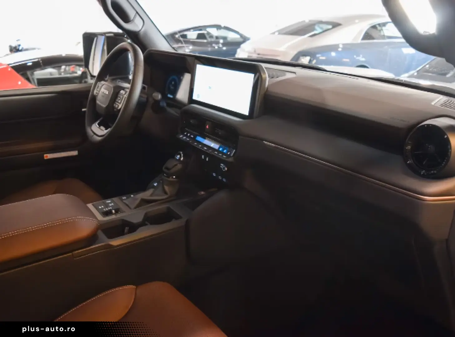 Toyota Land Cruiser VX HIBRID - 7 LOCURI