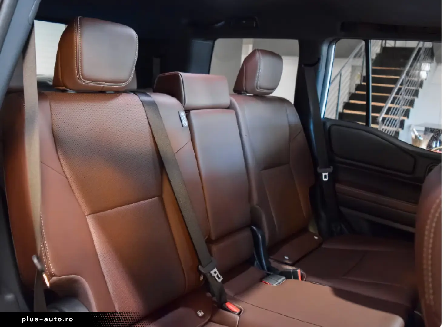 Toyota Land Cruiser VX HIBRID - 7 LOCURI