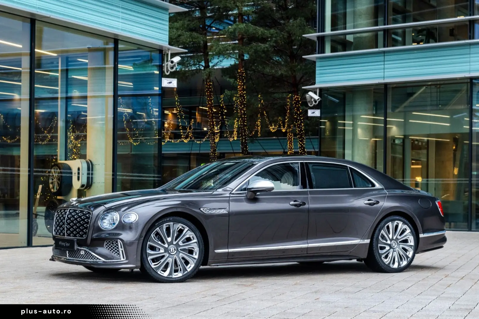 BENTLEY FLYING SPUR MULLINER MY25 V8 Plug-in Hybrid