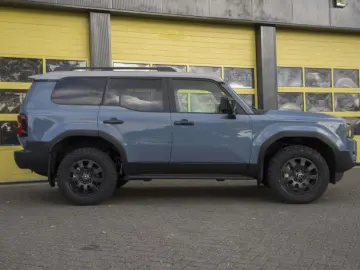 Toyota Land Cruiser 2.8 D-4D First Edition