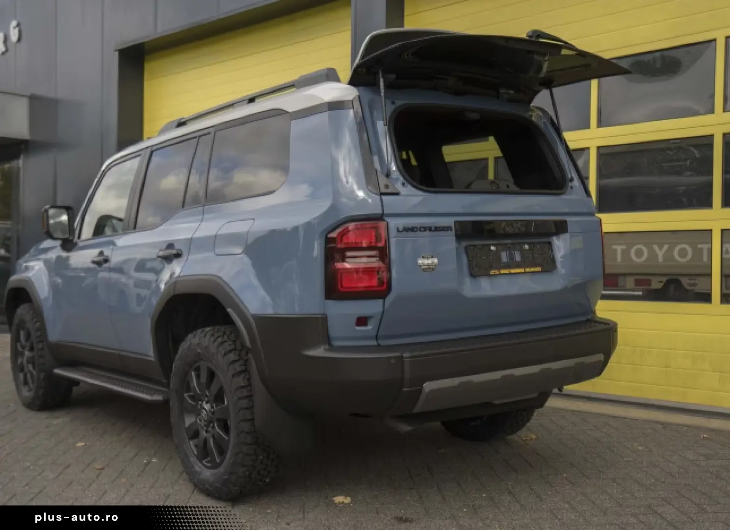 Toyota Land Cruiser 2.8 D-4D First Edition