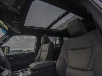 Toyota Land Cruiser 2.8 D-4D First Edition