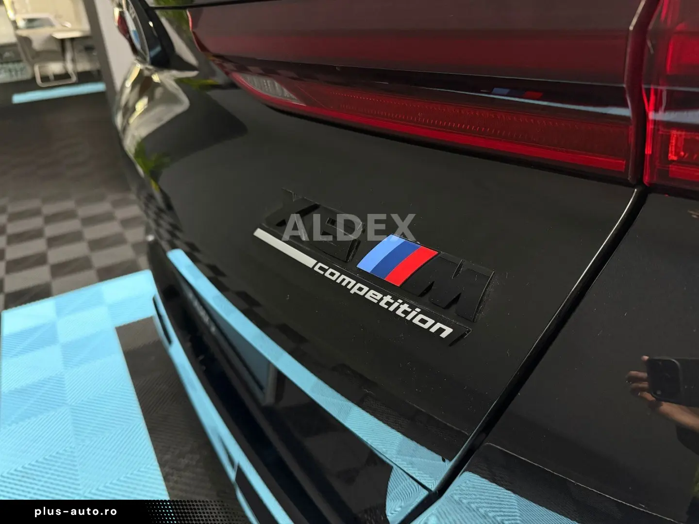 BMW X6 M Comp B&W SKYLOUNGE CARBON MASSAGE SOFT KEY