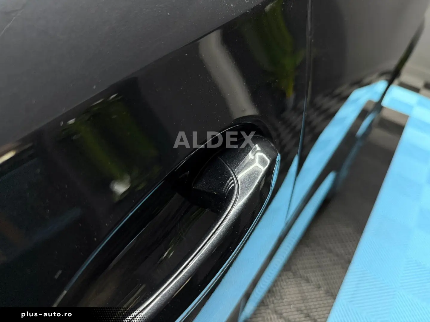 BMW X6 M Comp B&W SKYLOUNGE CARBON MASSAGE SOFT KEY