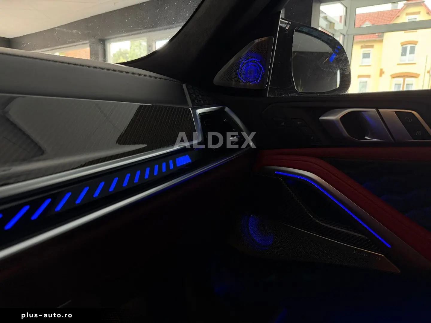 BMW X6 M Comp B&W SKYLOUNGE CARBON MASSAGE SOFT KEY