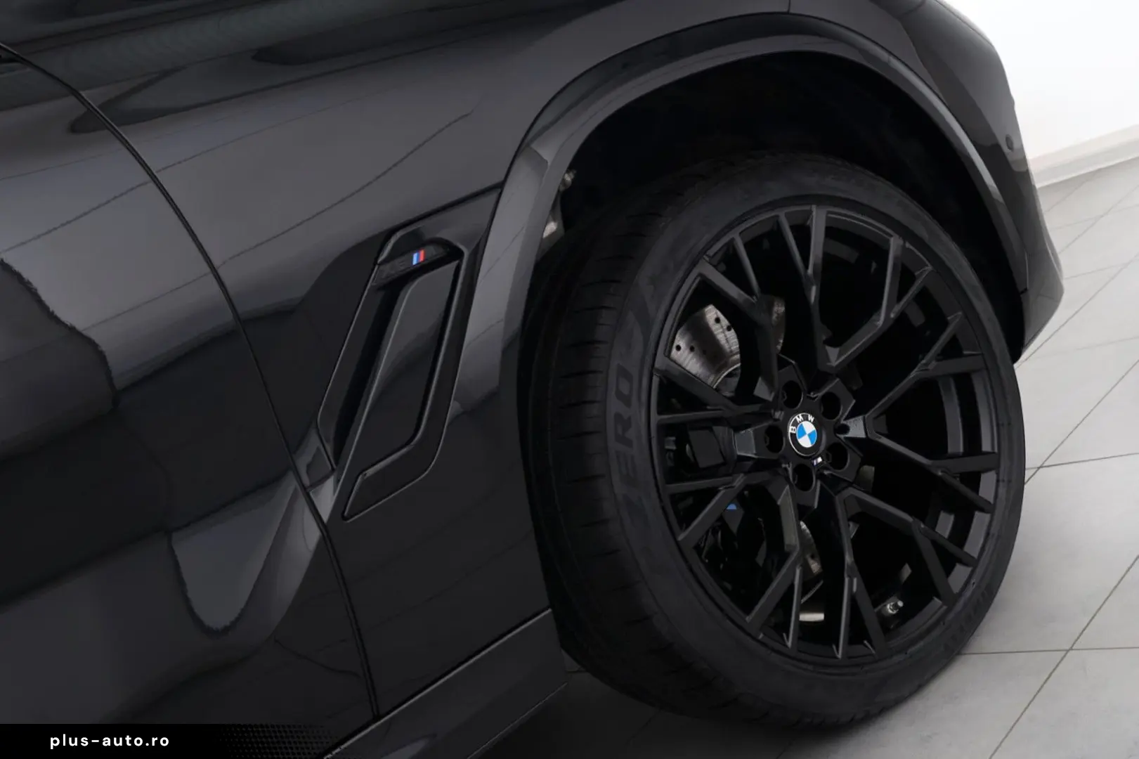 BMW X6 M Competition Sky Lounge Carbon Soft AHK TV