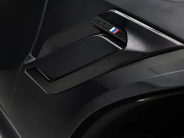 BMW X6 M Competition Sky Lounge Carbon Soft AHK TV