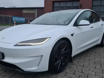 TESLA Model 3 Performance 2024 Highland White White