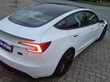 TESLA Model 3 Performance 2024 Highland White White