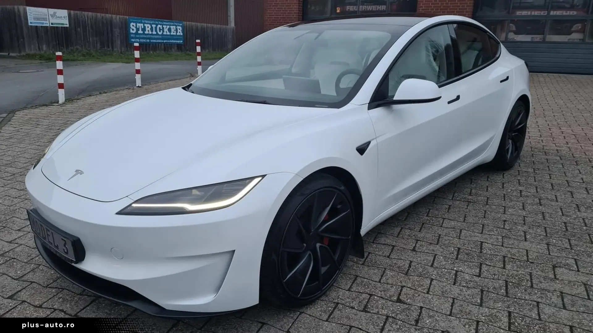 TESLA Model 3 Performance 2024 Highland White White