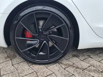 TESLA Model 3 Performance 2024 Highland White White