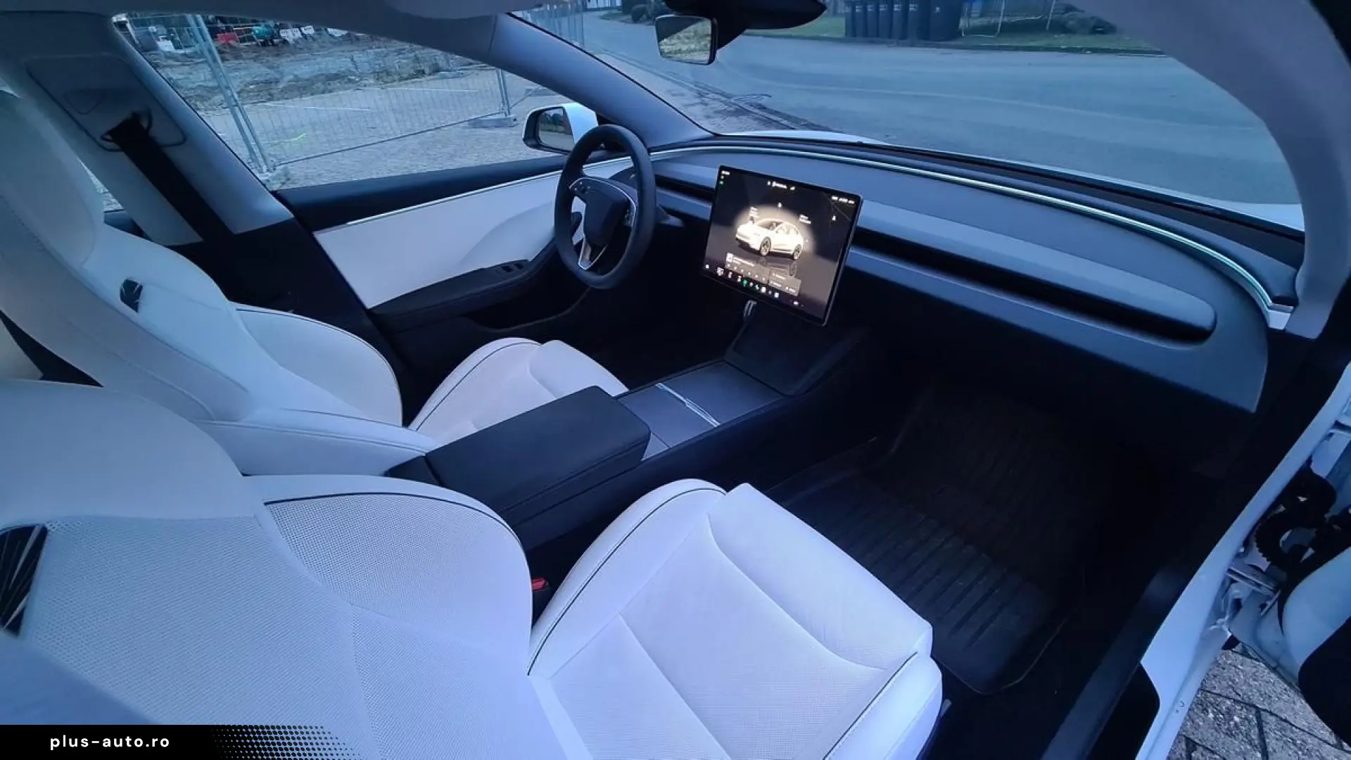 TESLA Model 3 Performance 2024 Highland White White