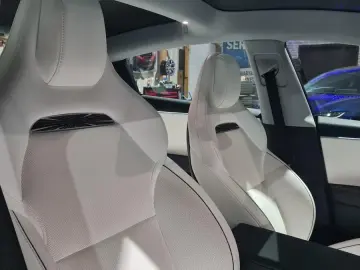 TESLA Model 3 Performance 2024 Highland White White